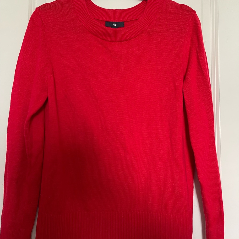 Gap, Red Medium size sweater